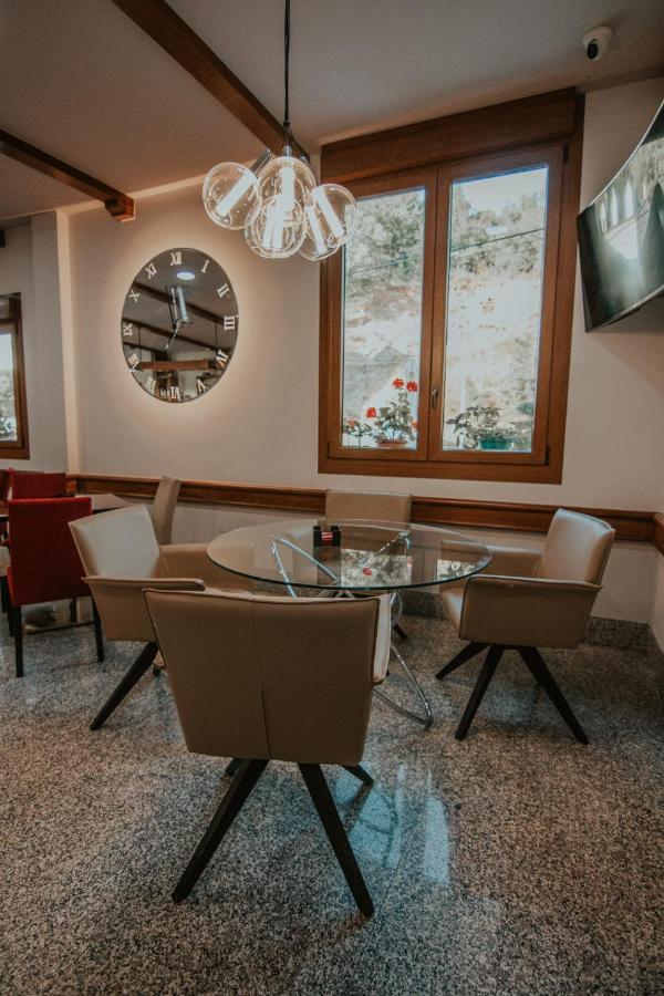 Hotel A Veiga サモス エクステリア 写真