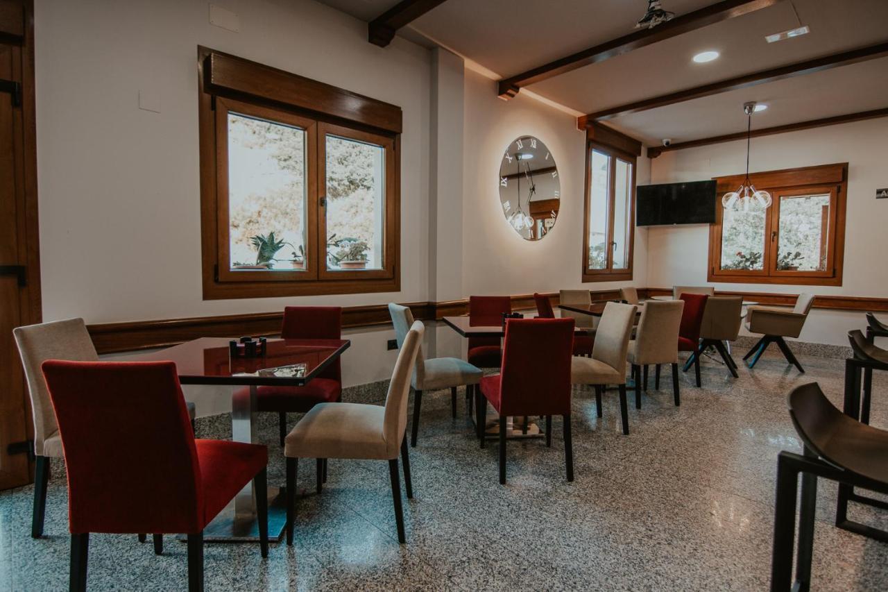 Hotel A Veiga サモス エクステリア 写真